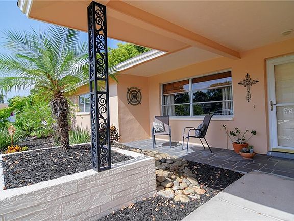 2nd image of 2598 Blackwood Cir