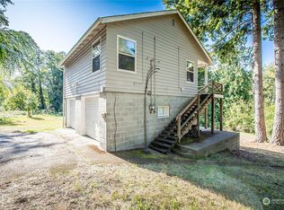 1911 Nisqually St, Steilacoom, WA 98388