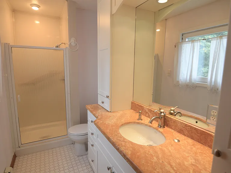512 Jordt Cir — Photo 8