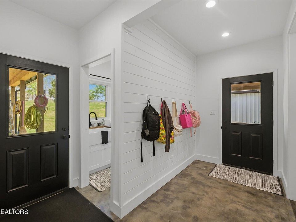 22nd image of 8212 Barker Rd