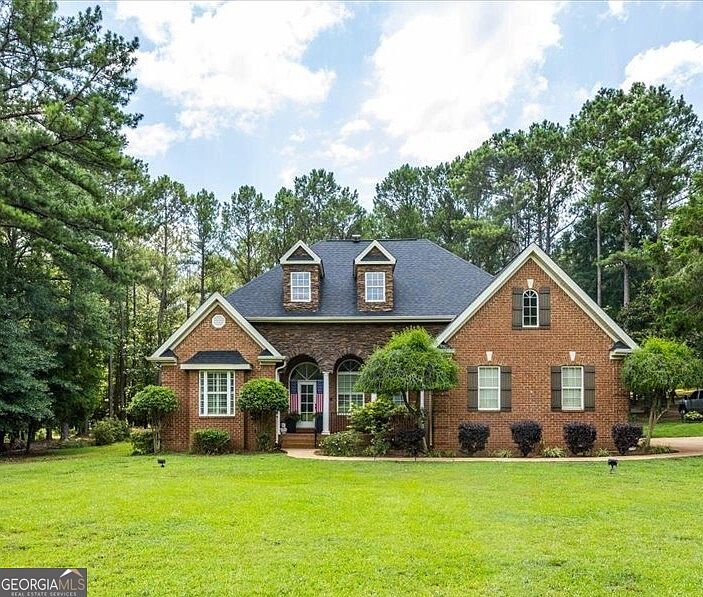 1st image of 409 Madison Ln