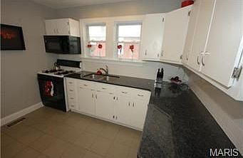 5th image of 3535 Roy Ave
