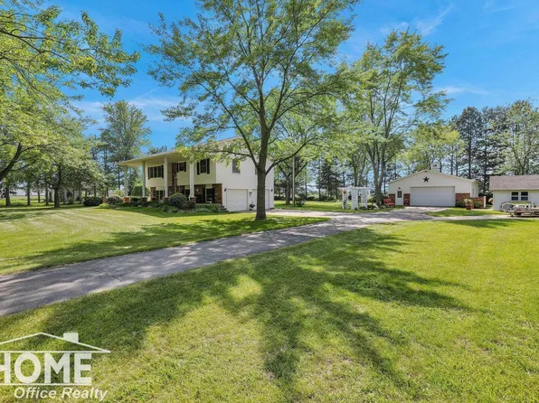 1101 N Vernon Rd, Corunna, MI 48817