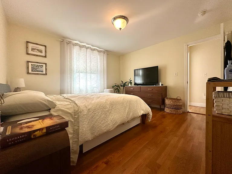 119 Willow St #1 — Photo 8