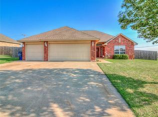 955 Johnson Ave NW, Piedmont, OK 73078