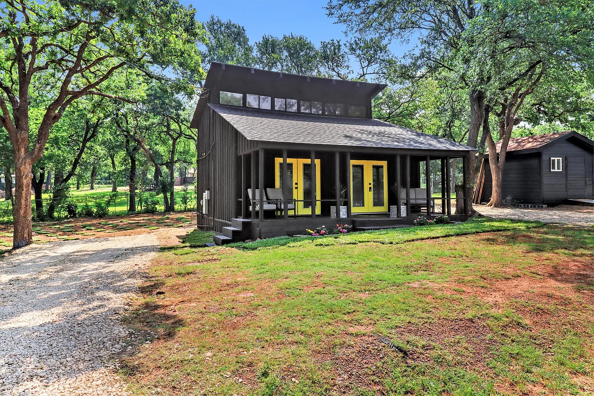 Building Photo - 1208 Dorothy Ln