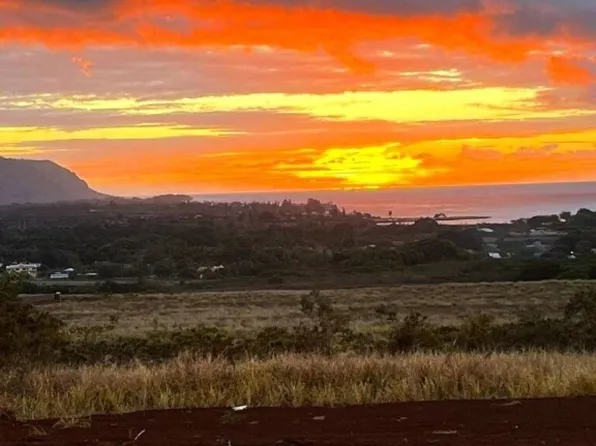 64-486 Kamehameha Hwy #13-B, Haleiwa, HI 96712