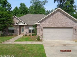 209 Pleasant Holly Dr, Benton, AR 72015