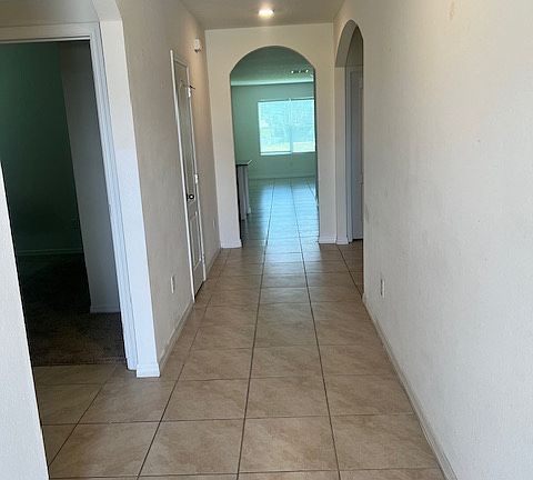 4th image of 508 Lily Ln