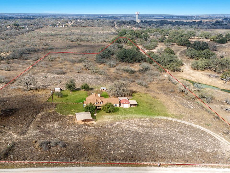 1st image of 370 ALBERTS LN