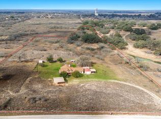 370 ALBERTS LN, Somerset, TX 78069