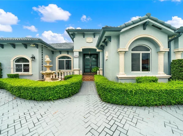 16242 SW 42nd Ter, Miami, FL 33185