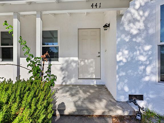 3rd image of 441 Dartmouth Rd