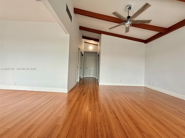 9717 N New River Canal Road 406 #406 — Photo 28