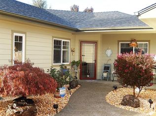 972 SW Princeton Pl, Grants Pass, OR 97527