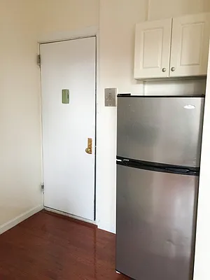 Rented by Bohemia Realty Group | media 10