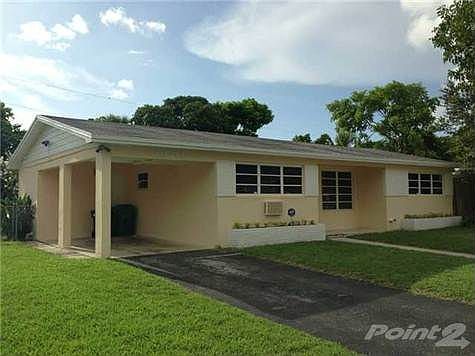 1st image of 19711 NE 10th Ct