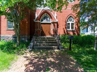 145 E Summit St, Chelsea, MI 48118