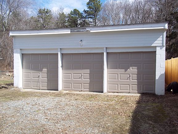 3 car garage