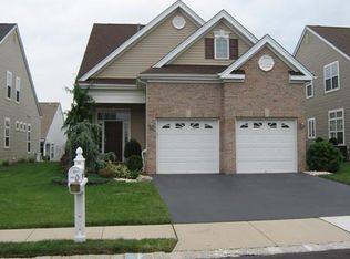 51 Turret Dr, Monroe Township, NJ 08831