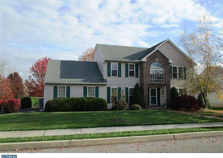 1st image of 300 Carriage Dr