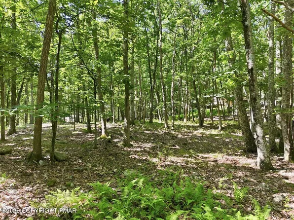 Gingerbread Ln #54, East Stroudsburg, PA 18302