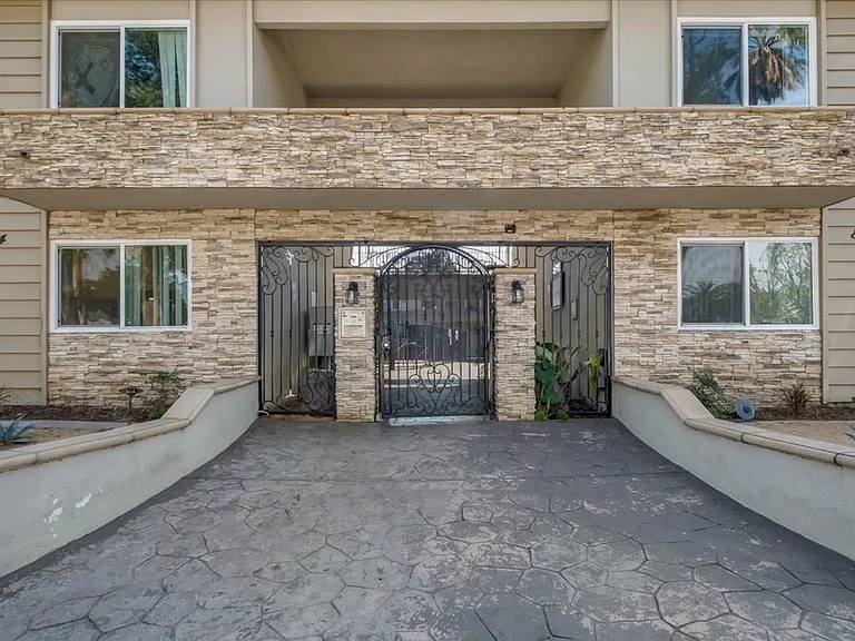 MAGNOLIA WEST APARTMENTS- RIVERSIDE, CA — Photo 94