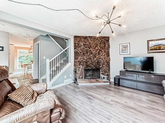 2nd image of 6739 S Coach Hill Rd SW