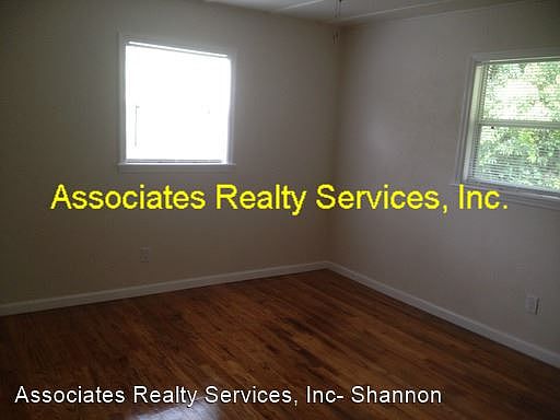 3rd image of 530 NW 29th Ave #3545358