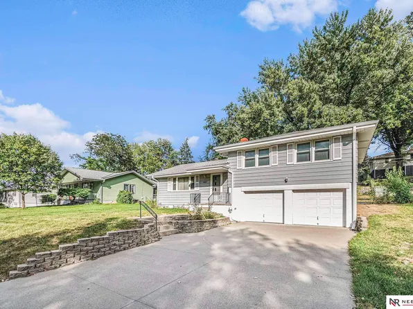 3037 S 109th St, Omaha, NE 68144