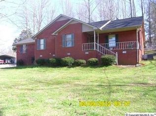 726 Old Winchester Rd, New Market, AL 35761