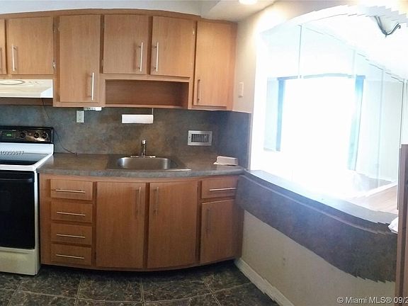 4th image of 5401 Collins Ave APT 224