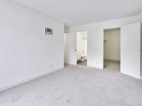 9056 Gramercy Dr, San Diego, CA