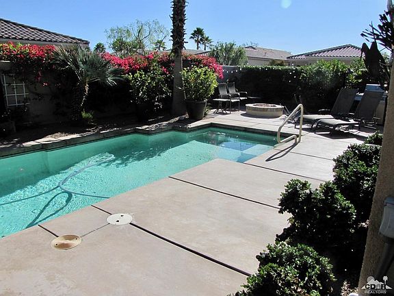 2nd image of 41480 Calle Pampas