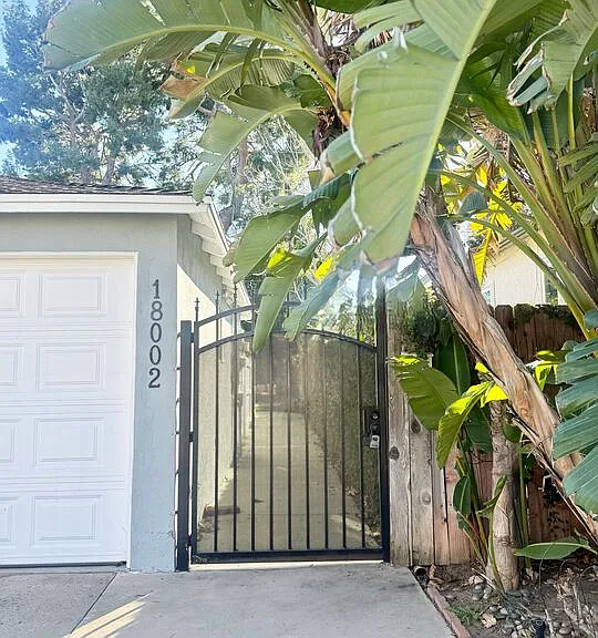 18002 Collins St — Photo 1