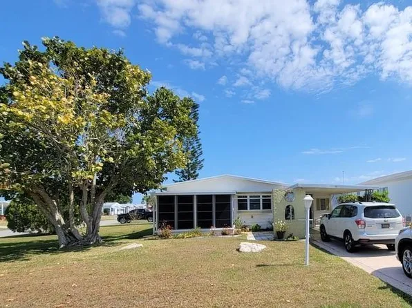 964 Barefoot Boulevard, Barefoot Bay, FL 32976