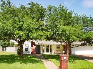 102 Chelsea Dr, Hewitt, TX 76643