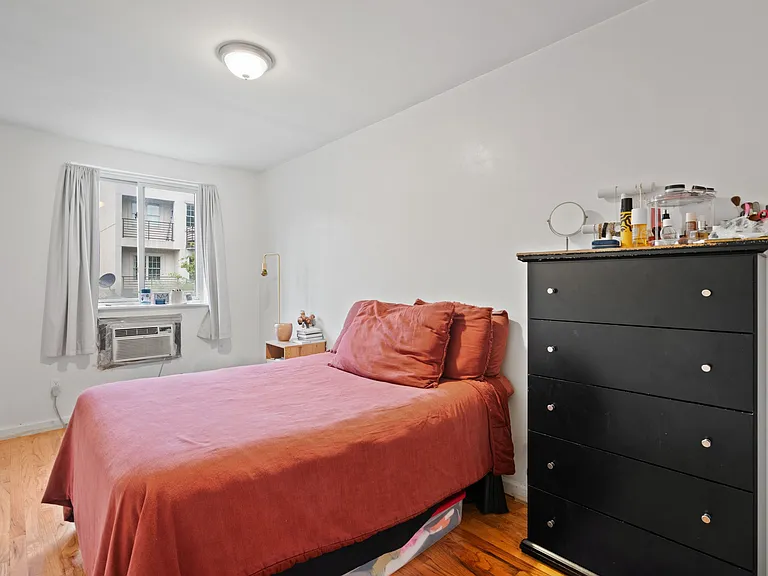 413A Halsey St #3 — Photo 9