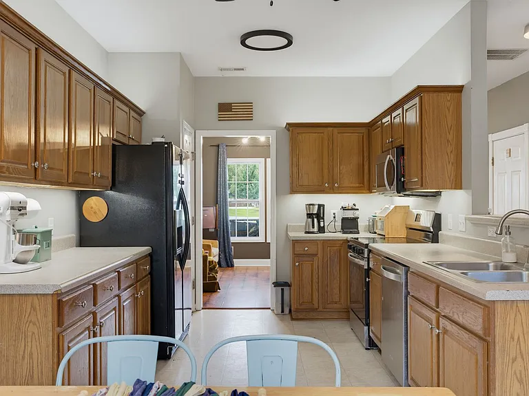 108 Willard Way — Photo 14