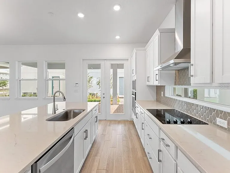 10115 Pearson Ave — Photo 8