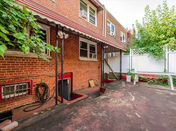 1405 East 233rd Street image 28 of 31