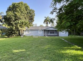 4695 Collier Rd, Lake Worth, FL 33463