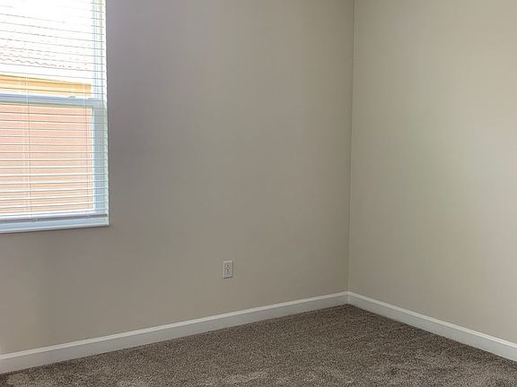 5th image of 1019 Oak Blf