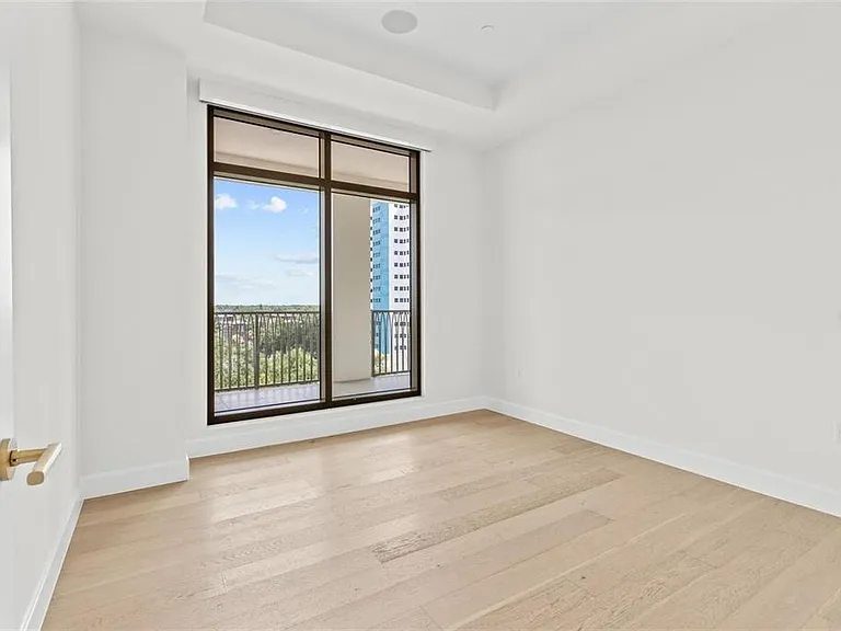 126 4th Ave NE #601 — Photo 30
