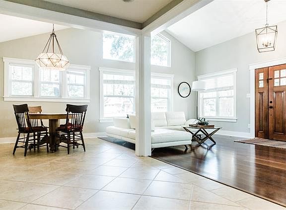 5th image of 6606 Woodcrest Dr
