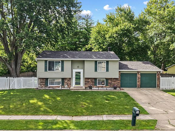 3rd image of 1217 Ridgepointe Dr