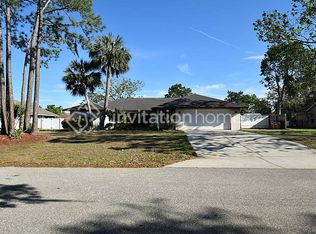 5132 Royal Oak Dr, Fruitland Park, FL 34731