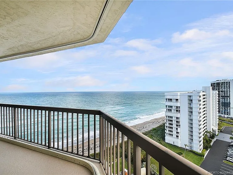 9550 S Ocean Dr #1610 — Photo 1