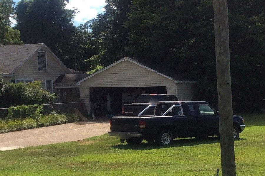 2nd image of 710 Memorial Dr