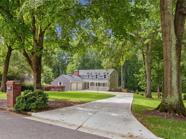 2033 Hessian Ct, Stone Mountain, GA 30087